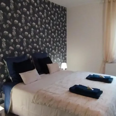 De Mirauville בית נופש *